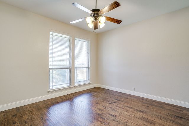 1109 Garden Ridge Drive, Burleson, TX 76028