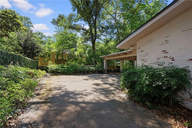 712 Westmoreland Drive W, Mobile, AL 36609