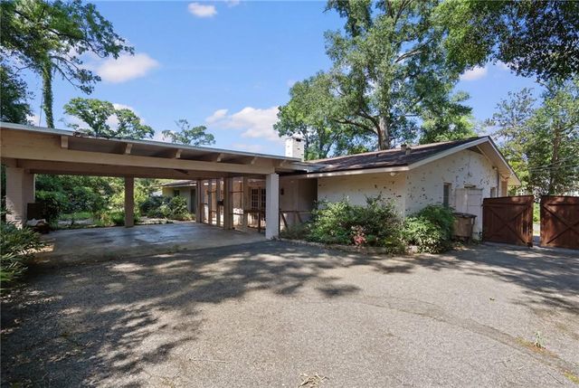 712 Westmoreland Drive W, Mobile, AL 36609