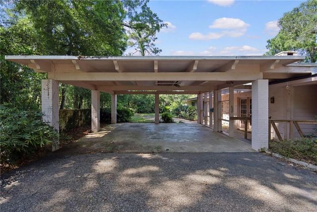 712 Westmoreland Drive W, Mobile, AL 36609