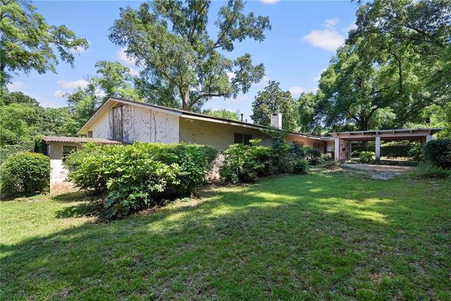 712 Westmoreland Drive W, Mobile, AL 36609