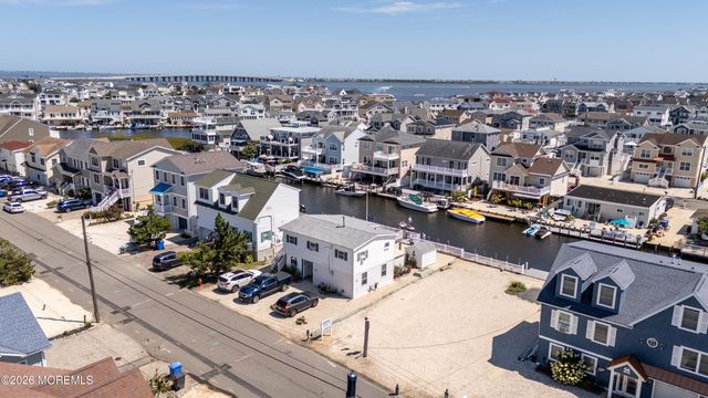 39 Weaver Drive, Beach Haven West, NJ 08050