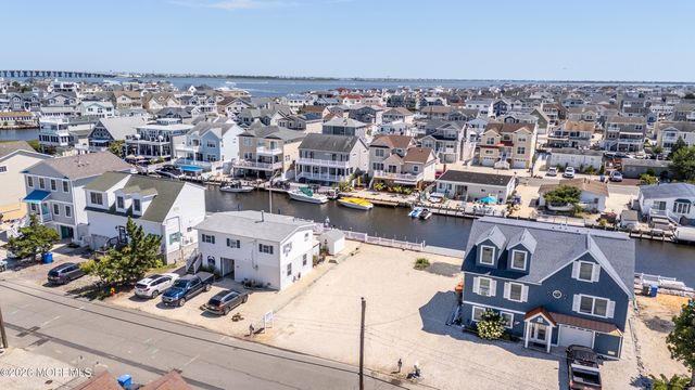 39 Weaver Drive, Beach Haven West, NJ 08050