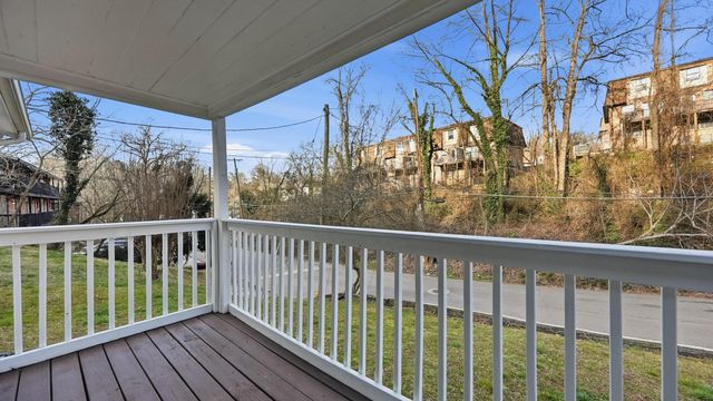 110 Goodson Avenue, Chattanooga, TN 37405