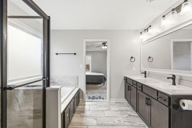 812 RUTLAND DR, Columbia, MO 65203