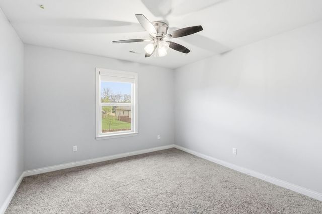 812 RUTLAND DR, Columbia, MO 65203