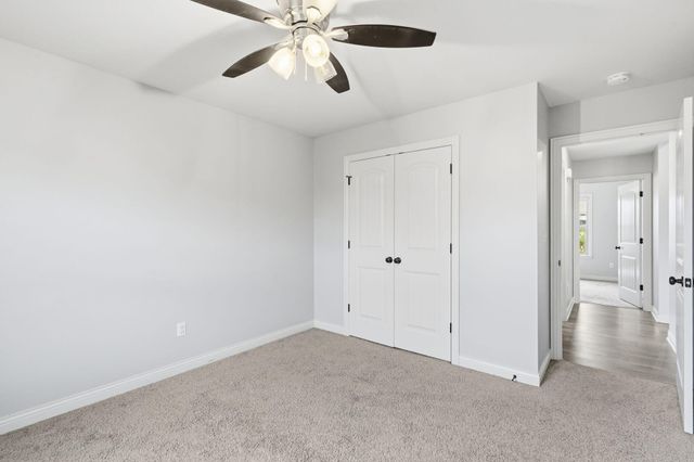 812 RUTLAND DR, Columbia, MO 65203