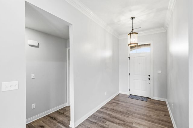 812 RUTLAND DR, Columbia, MO 65203