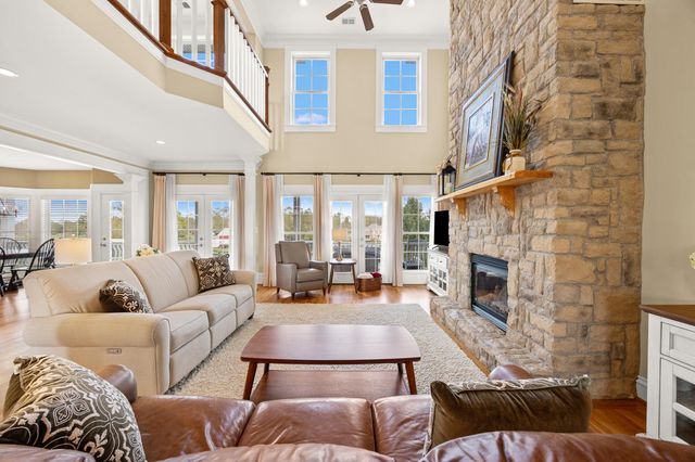 204 Crestridge Trail, Nicholasville, KY 40356