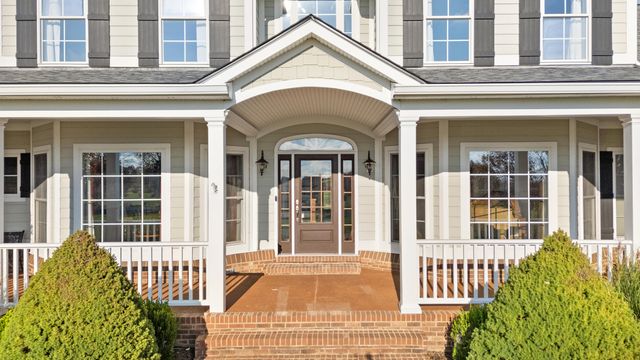 204 Crestridge Trail, Nicholasville, KY 40356