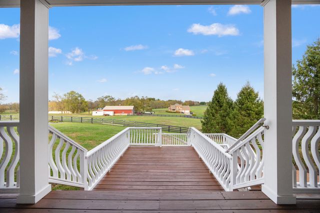 204 Crestridge Trail, Nicholasville, KY 40356