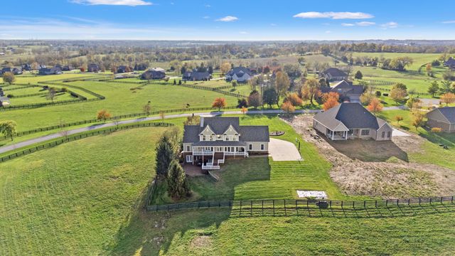 204 Crestridge Trail, Nicholasville, KY 40356