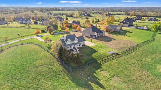 204 Crestridge Trail, Nicholasville, KY 40356