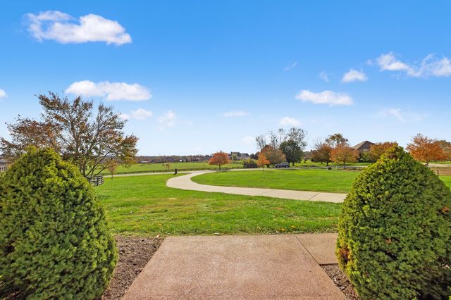204 Crestridge Trail, Nicholasville, KY 40356