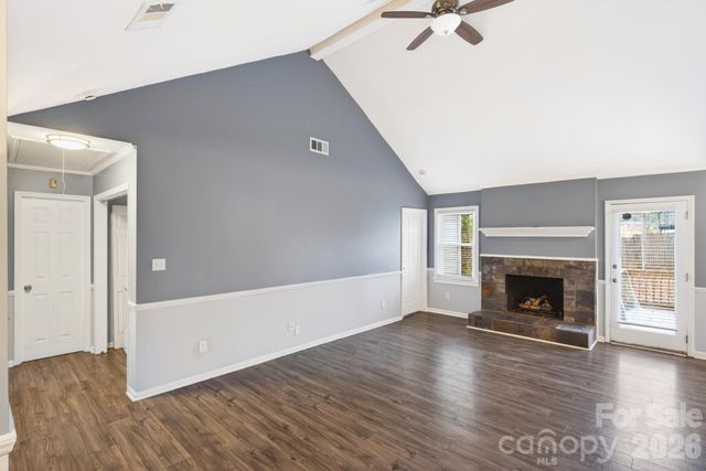 7026 Streamside Drive, Charlotte, NC 28212