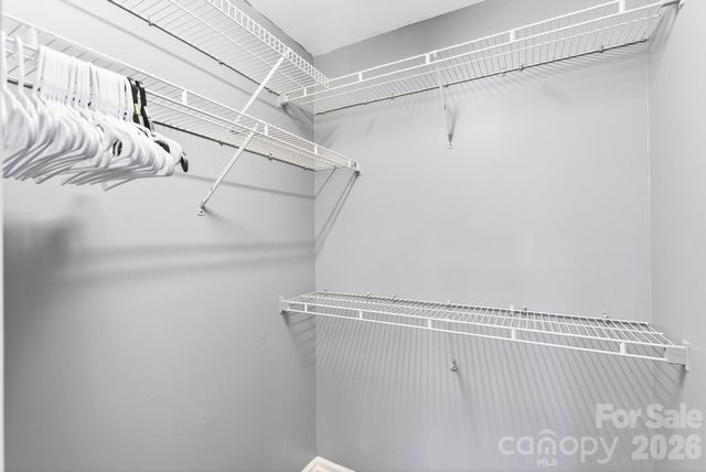 7026 Streamside Drive, Charlotte, NC 28212