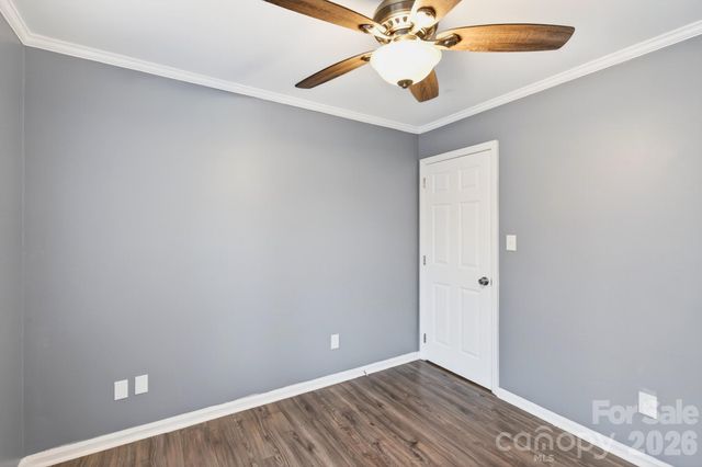 7026 Streamside Drive, Charlotte, NC 28212