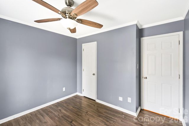 7026 Streamside Drive, Charlotte, NC 28212