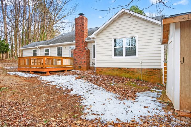 7026 Streamside Drive, Charlotte, NC 28212