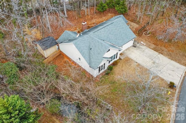 7026 Streamside Drive, Charlotte, NC 28212