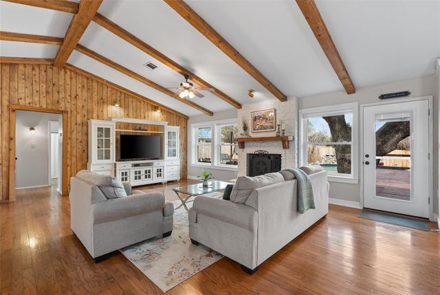 720 Circle G Ranch RD, Dripping Springs, TX 78620