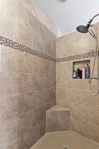 720 Circle G Ranch RD, Dripping Springs, TX 78620