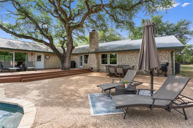 720 Circle G Ranch RD, Dripping Springs, TX 78620