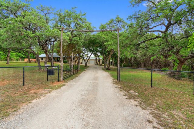 720 Circle G Ranch RD, Dripping Springs, TX 78620