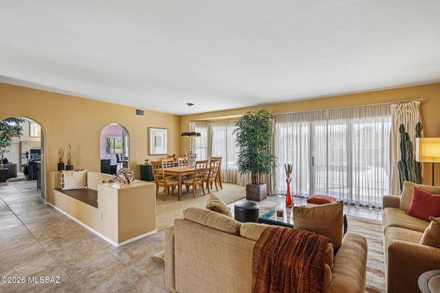 7648 N Quail Ridge Drive, Tucson, AZ 85743