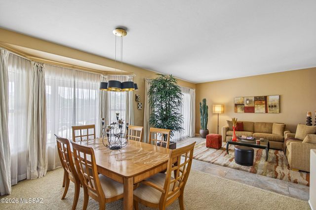 7648 N Quail Ridge Drive, Tucson, AZ 85743