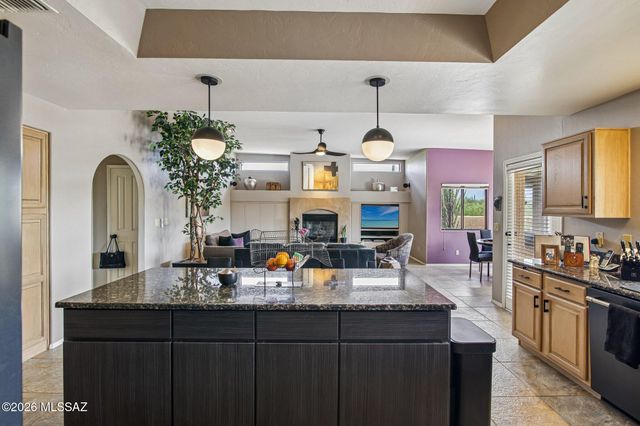 7648 N Quail Ridge Drive, Tucson, AZ 85743