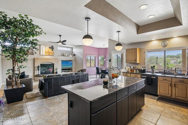 7648 N Quail Ridge Drive, Tucson, AZ 85743