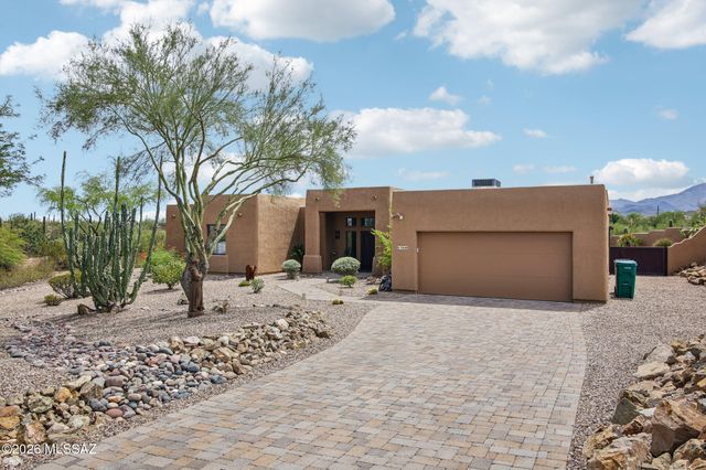 7648 N Quail Ridge Drive, Tucson, AZ 85743