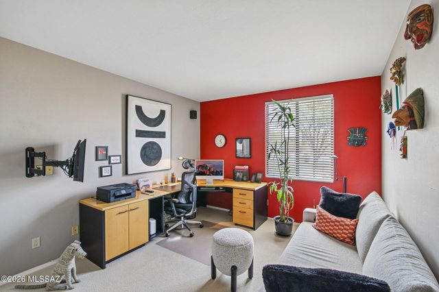 7648 N Quail Ridge Drive, Tucson, AZ 85743