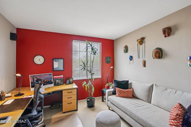 7648 N Quail Ridge Drive, Tucson, AZ 85743