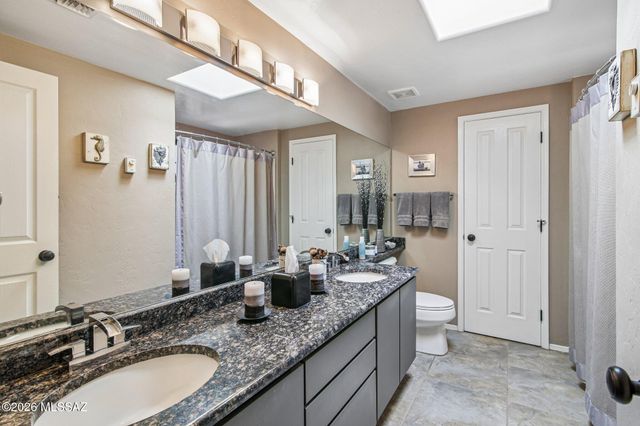 7648 N Quail Ridge Drive, Tucson, AZ 85743