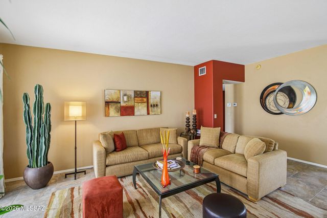 7648 N Quail Ridge Drive, Tucson, AZ 85743