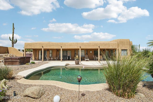 7648 N Quail Ridge Drive, Tucson, AZ 85743