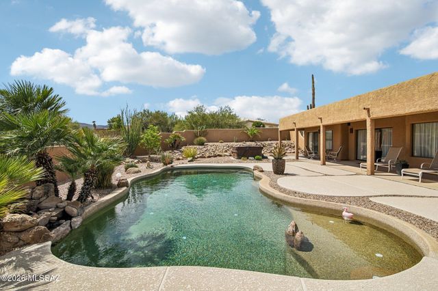 7648 N Quail Ridge Drive, Tucson, AZ 85743