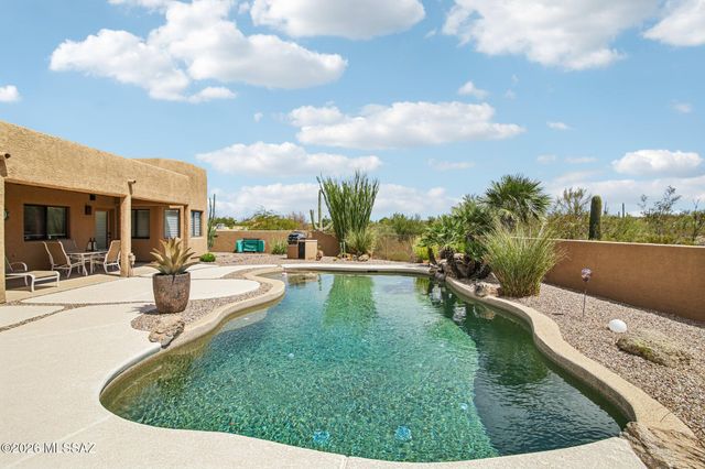 7648 N Quail Ridge Drive, Tucson, AZ 85743