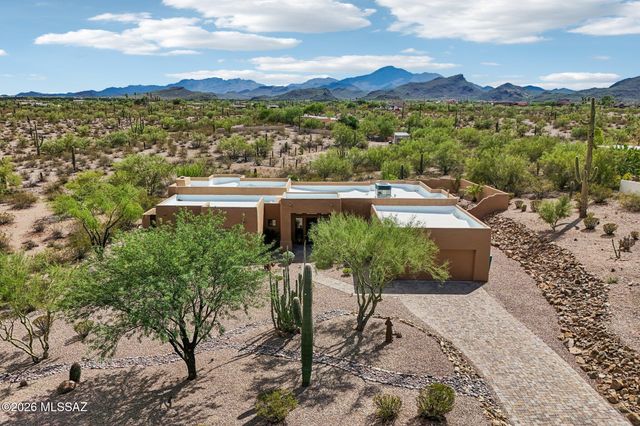 7648 N Quail Ridge Drive, Tucson, AZ 85743