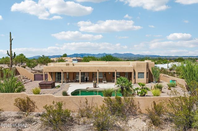 7648 N Quail Ridge Drive, Tucson, AZ 85743