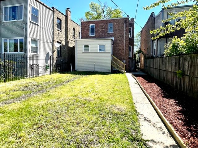 1426 N Central Park Avenue, Chicago, IL 60651