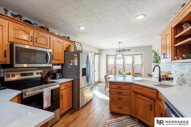 2107 Leigh Street, Papillion, NE 68133