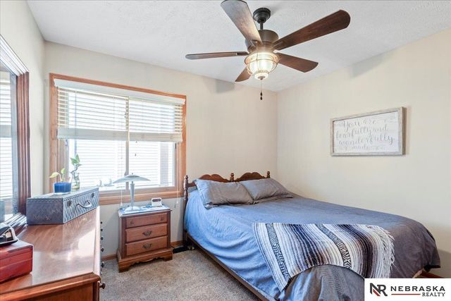 2107 Leigh Street, Papillion, NE 68133