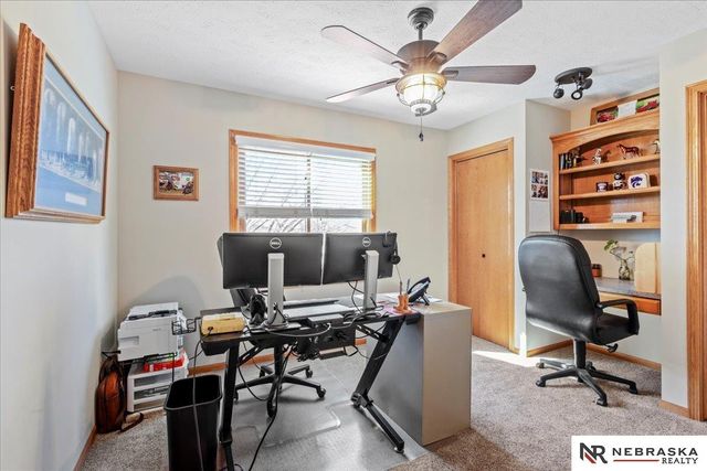 2107 Leigh Street, Papillion, NE 68133