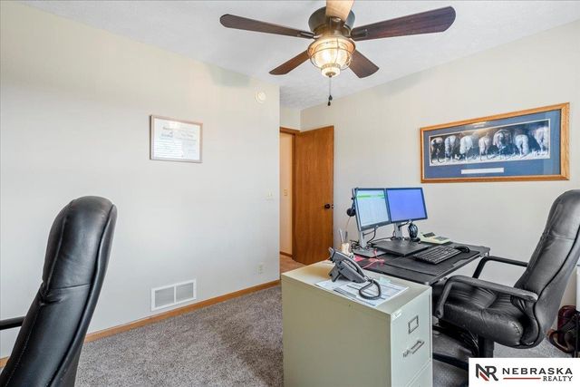 2107 Leigh Street, Papillion, NE 68133