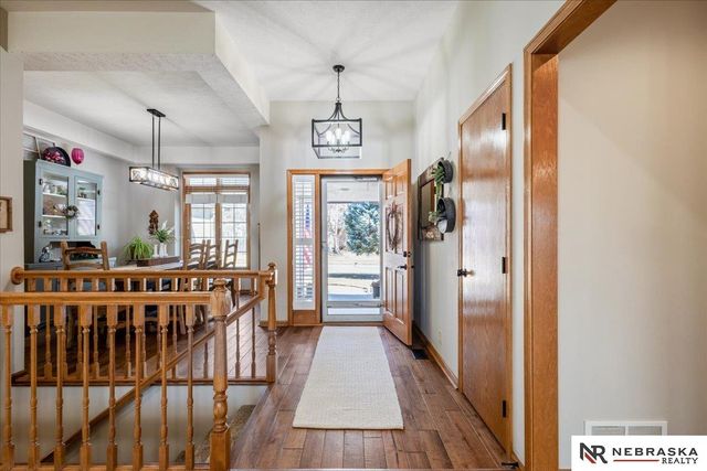 2107 Leigh Street, Papillion, NE 68133