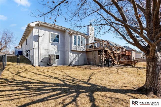 2107 Leigh Street, Papillion, NE 68133