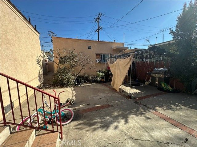 1640 Locust, Long Beach, CA 90813